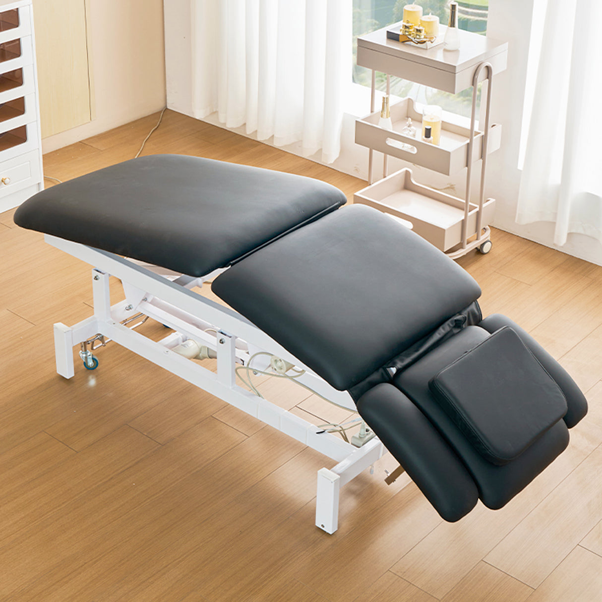 SSW 812 Electric Treatment Table