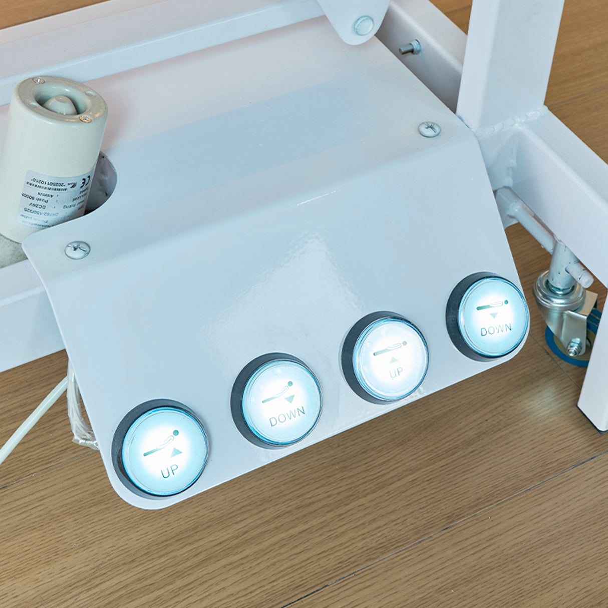 Foot control panel on the SSW 813 Electric Treatment Table.
