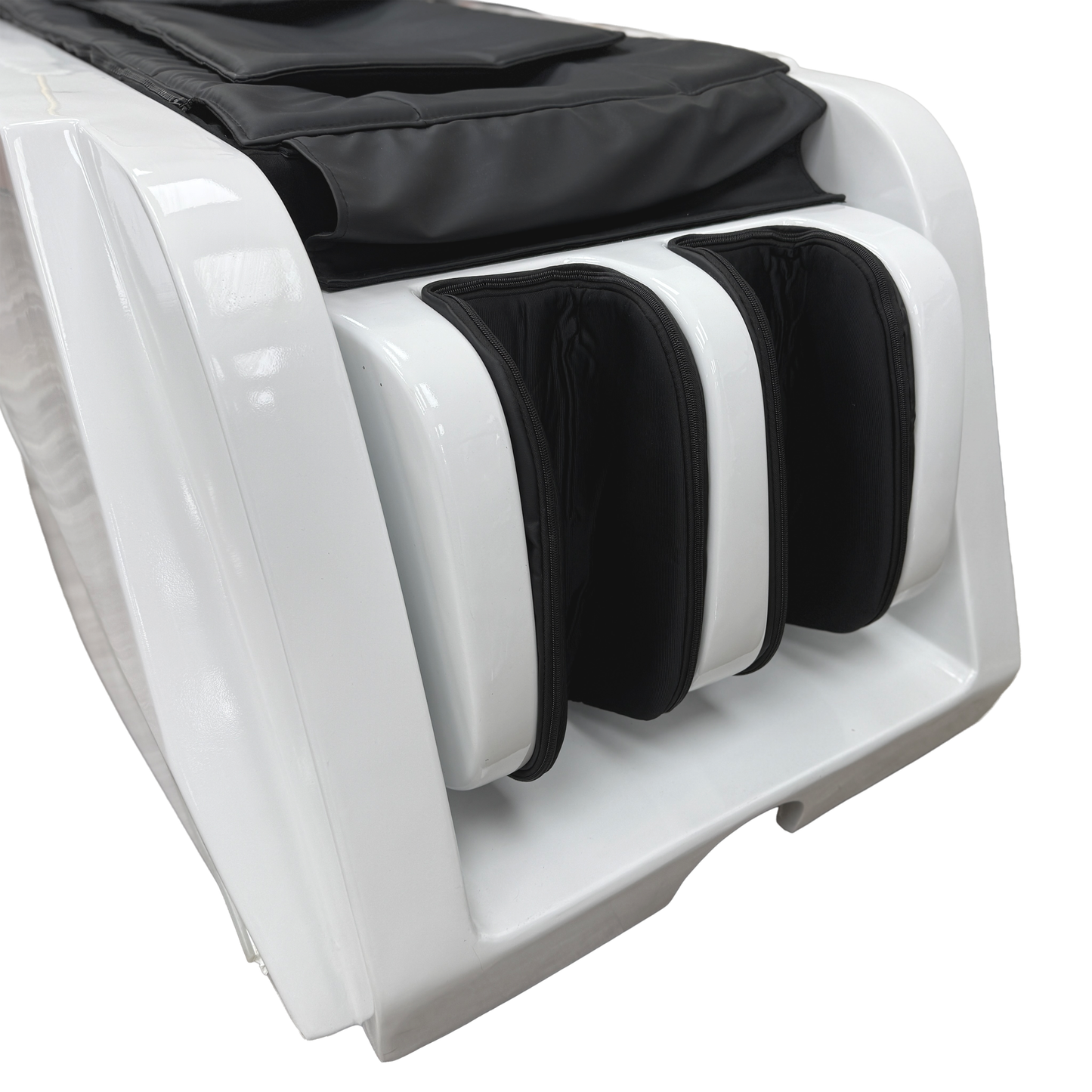 Detail view of the leg massagers on the SSW B043 Head Spa.