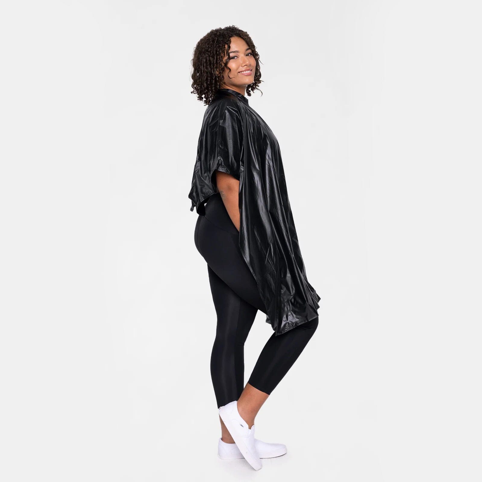 Jumbo Shampoo Cape | Black | 324-BLK | BETTY DAIN HAIR COLORING ACCESSORIES BETTY DAIN 