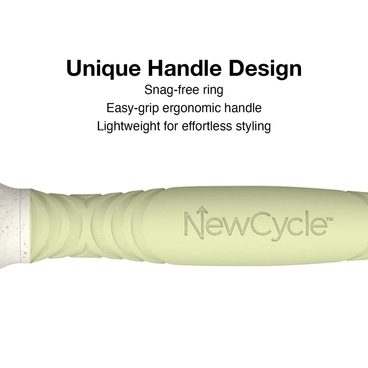 The Olivia Garden Round Smoothing Brush has an ergonmic handle. 