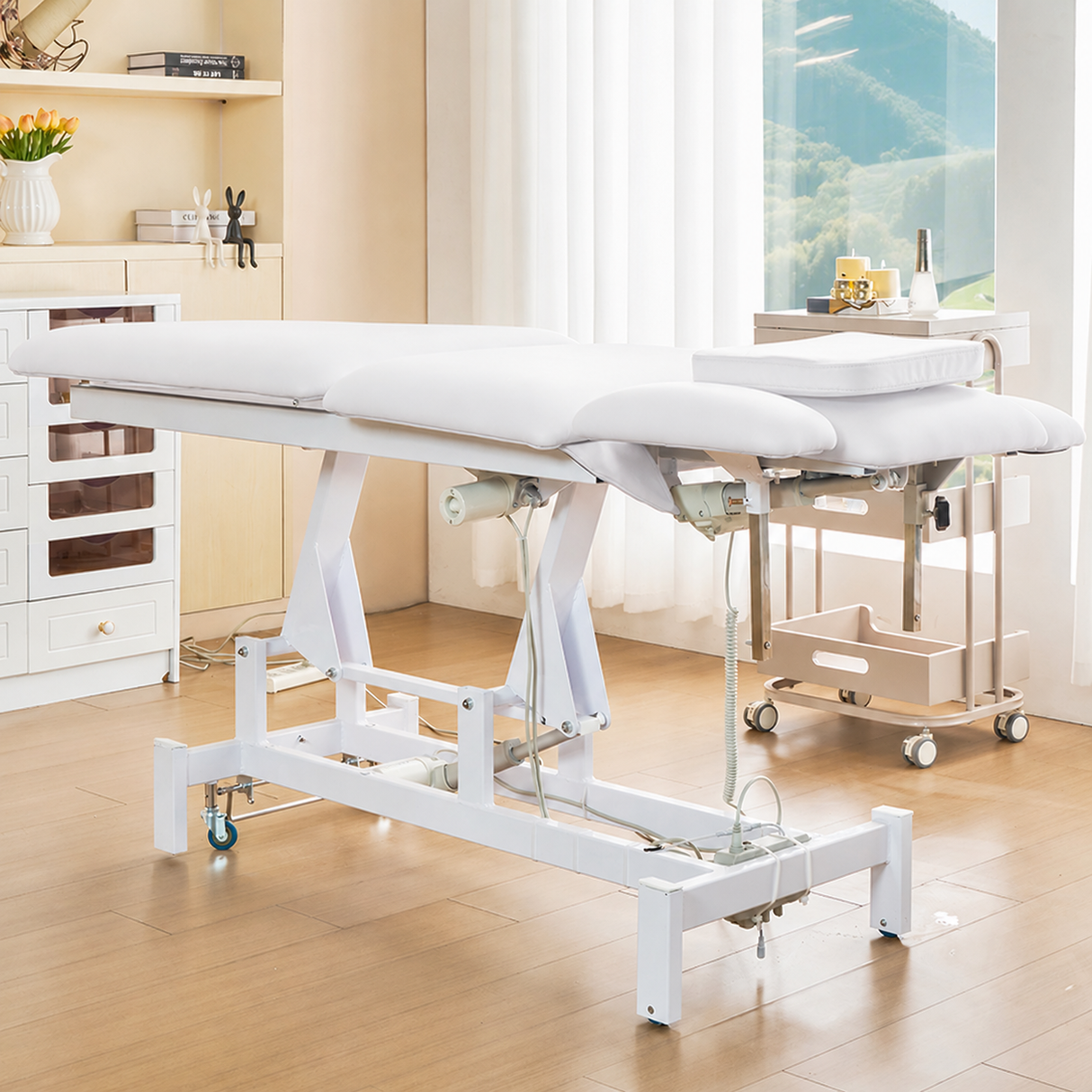 SSW 812 Electric Treatment Table